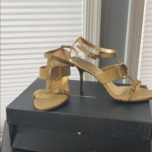 Dolce & Gabbana gold leather stewpot high heels